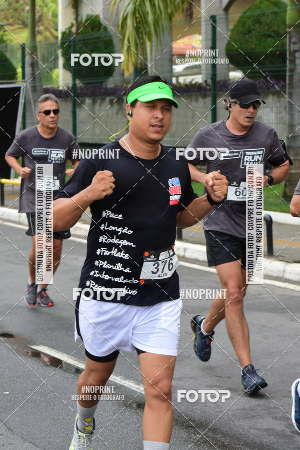 Buy your photos of the eventSantander Track&Field Run Series - Shopping da Bahia on Fotop