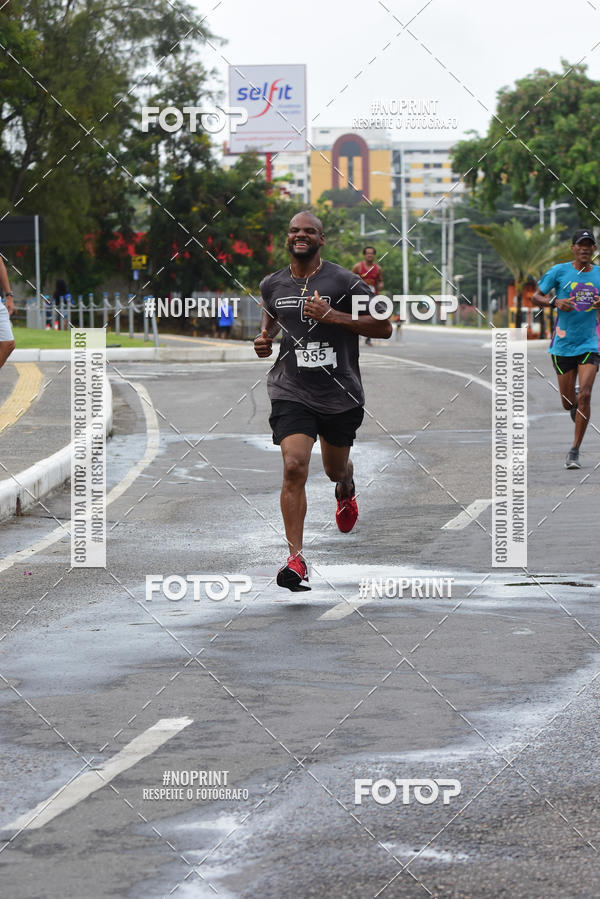 Buy your photos of the eventSantander Track&Field Run Series - Shopping da Bahia on Fotop