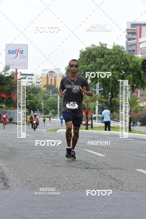 Buy your photos of the eventSantander Track&Field Run Series - Shopping da Bahia on Fotop