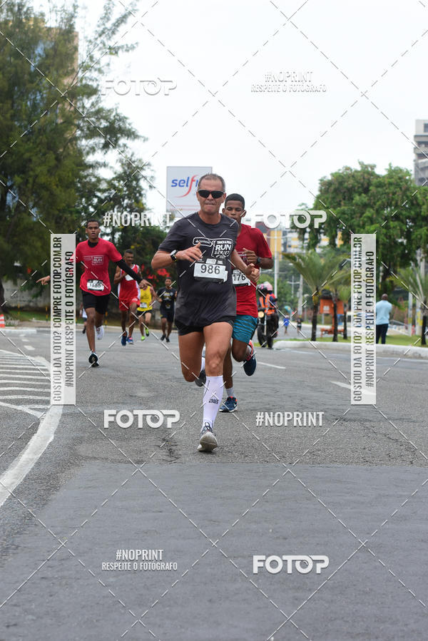 Buy your photos of the eventSantander Track&Field Run Series - Shopping da Bahia on Fotop