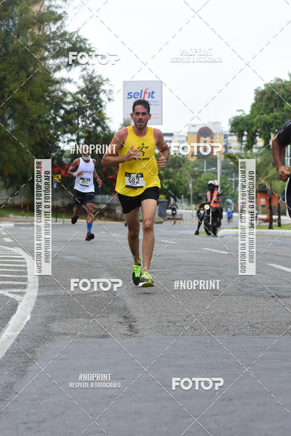 Buy your photos of the eventSantander Track&Field Run Series - Shopping da Bahia on Fotop