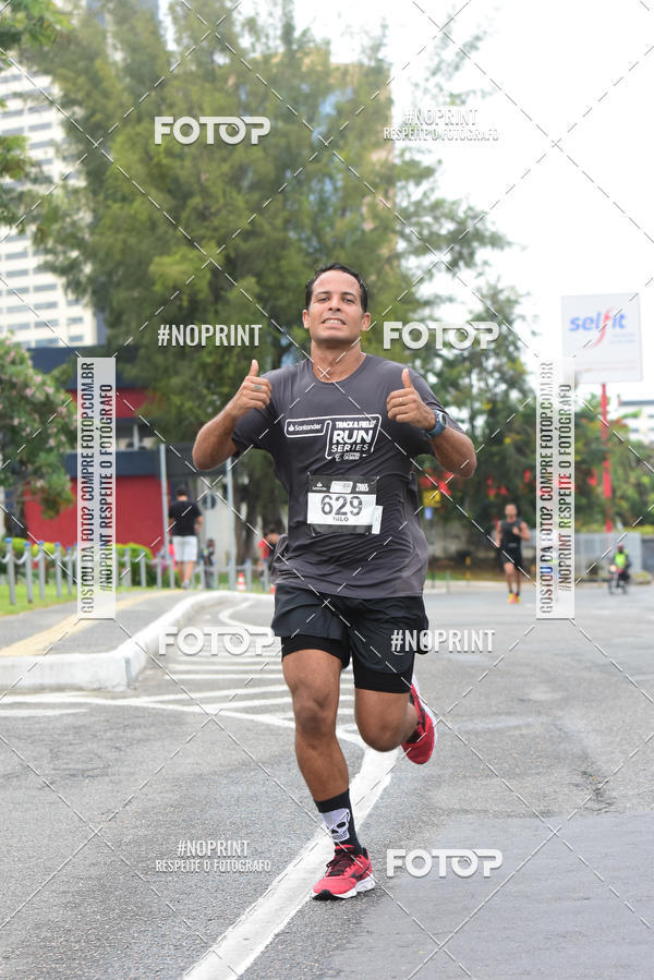 Buy your photos of the eventSantander Track&Field Run Series - Shopping da Bahia on Fotop