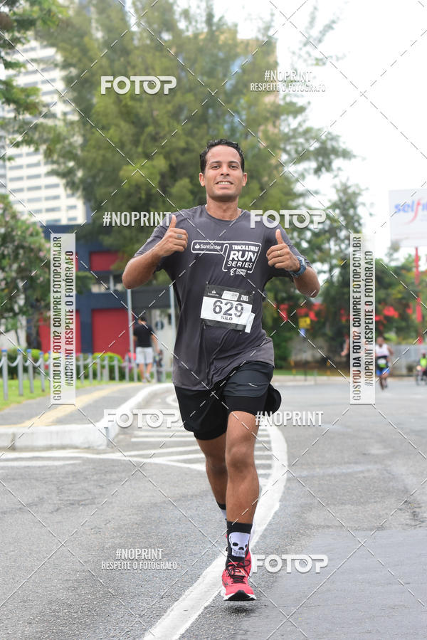 Buy your photos of the eventSantander Track&Field Run Series - Shopping da Bahia on Fotop