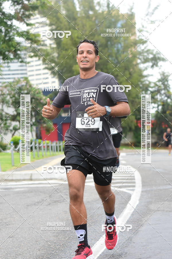 Buy your photos of the eventSantander Track&Field Run Series - Shopping da Bahia on Fotop