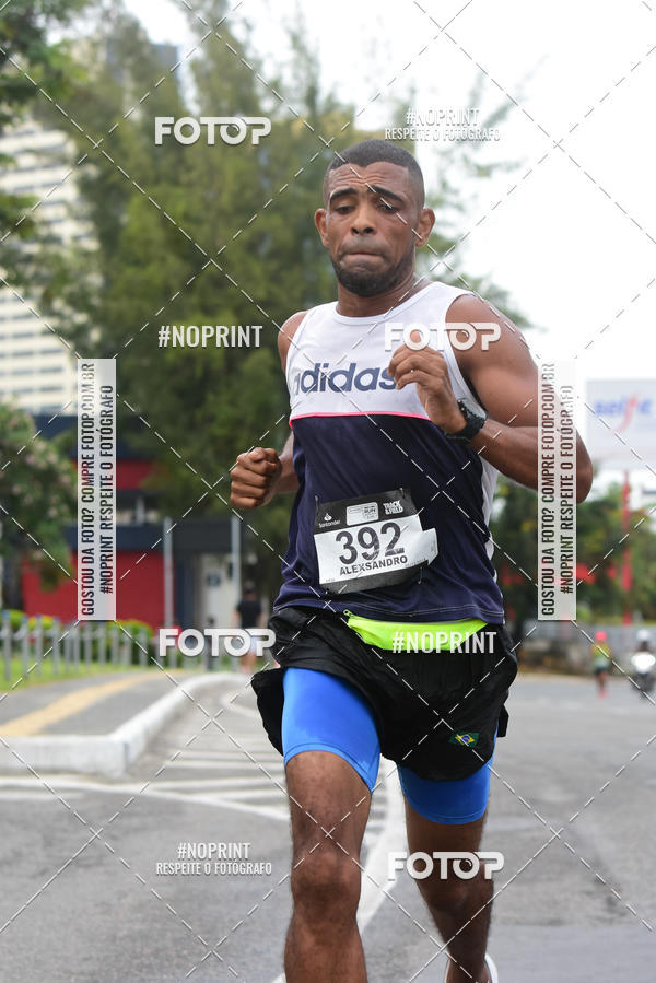 Buy your photos of the eventSantander Track&Field Run Series - Shopping da Bahia on Fotop