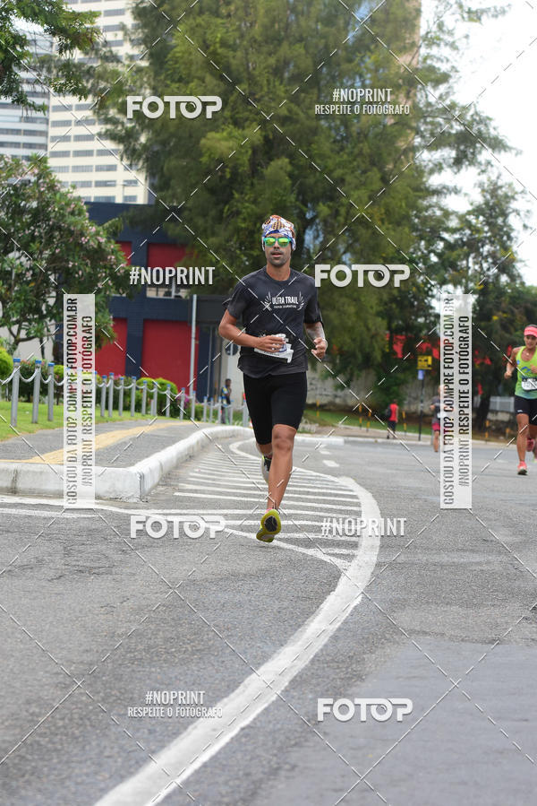 Buy your photos of the eventSantander Track&Field Run Series - Shopping da Bahia on Fotop