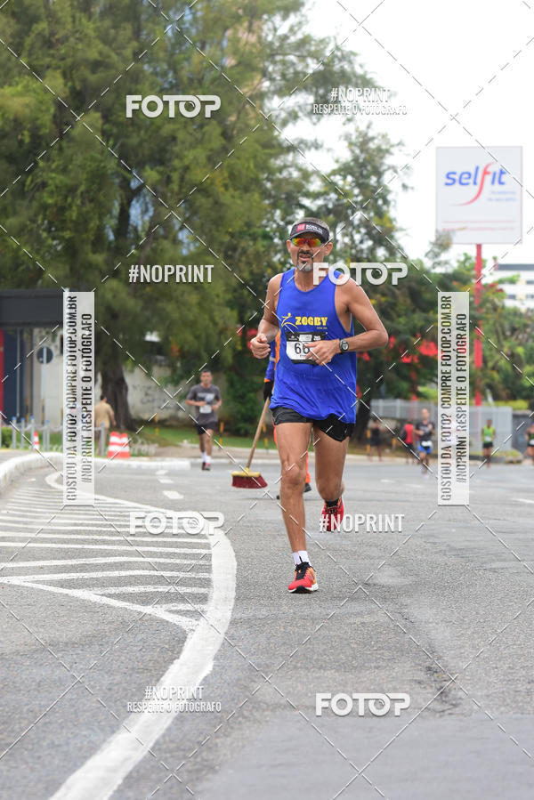 Buy your photos of the eventSantander Track&Field Run Series - Shopping da Bahia on Fotop