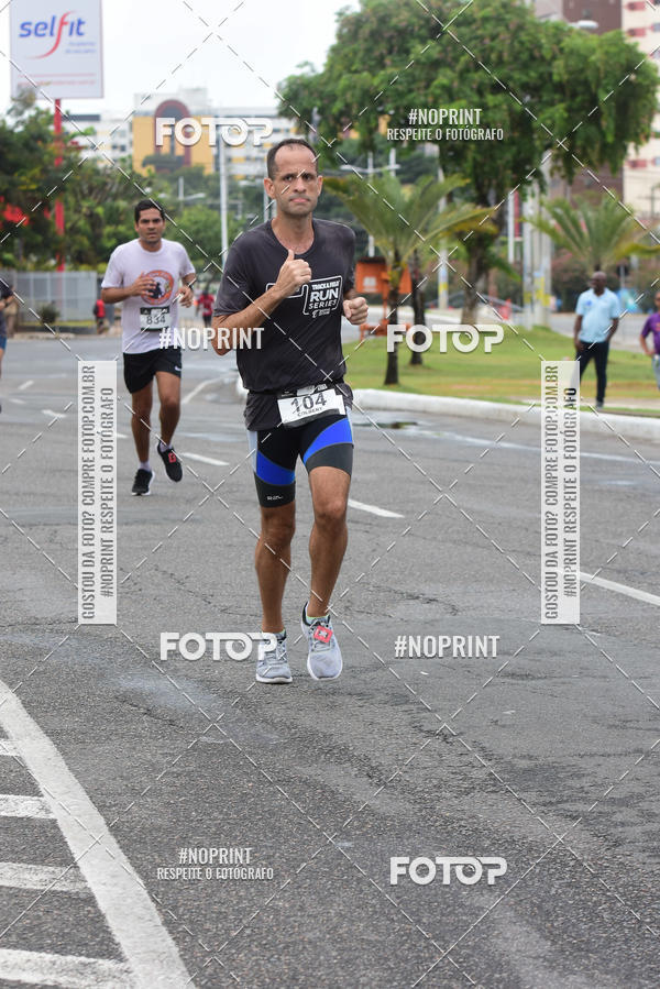 Buy your photos of the eventSantander Track&Field Run Series - Shopping da Bahia on Fotop