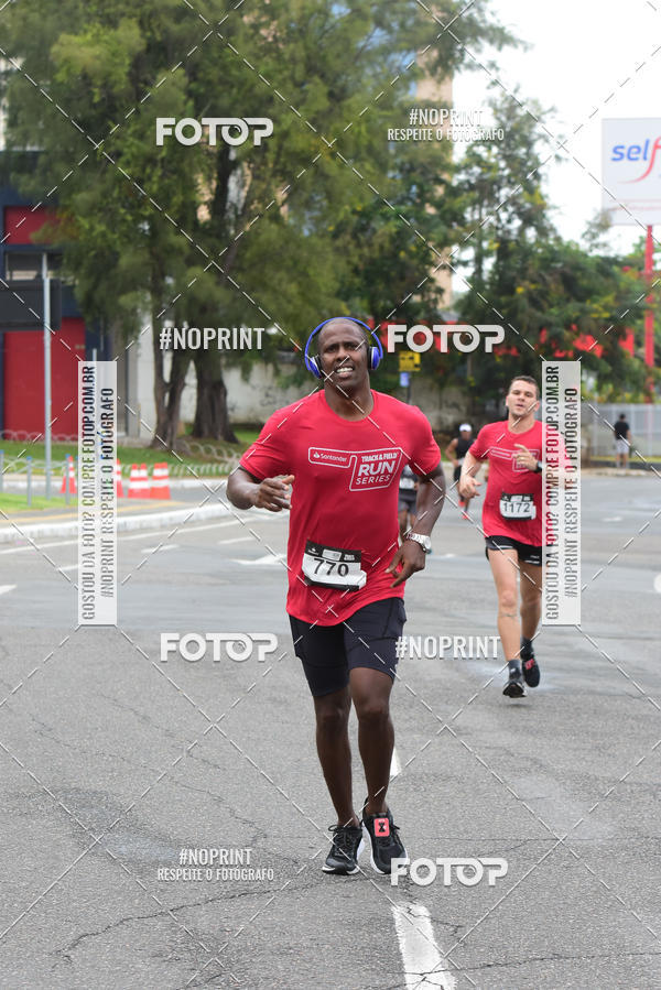 Buy your photos of the eventSantander Track&Field Run Series - Shopping da Bahia on Fotop