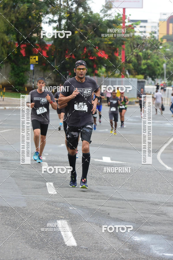 Acquista le foto dell'eventoSantander Track&Field Run Series - Shopping da Bahia in Fotop