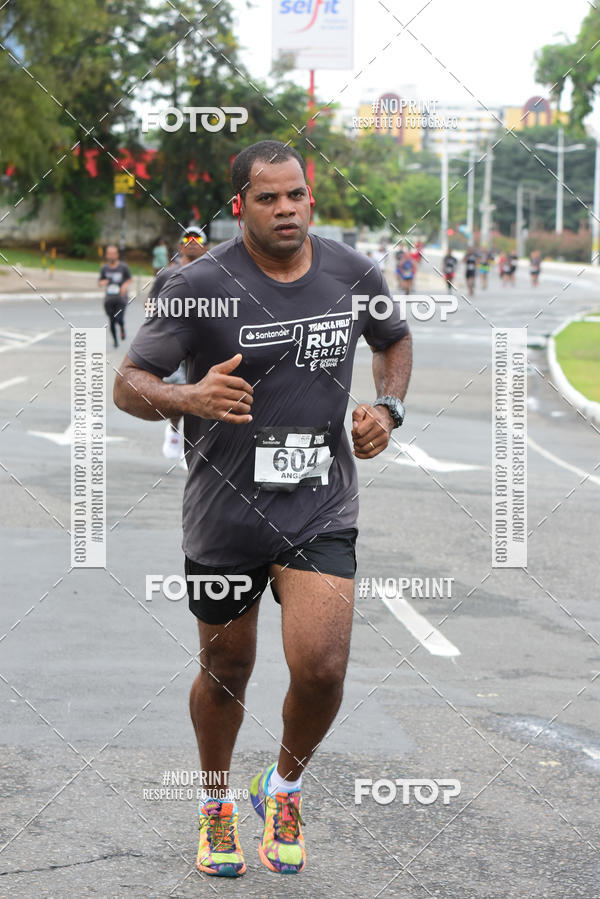 Acquista le foto dell'eventoSantander Track&Field Run Series - Shopping da Bahia in Fotop