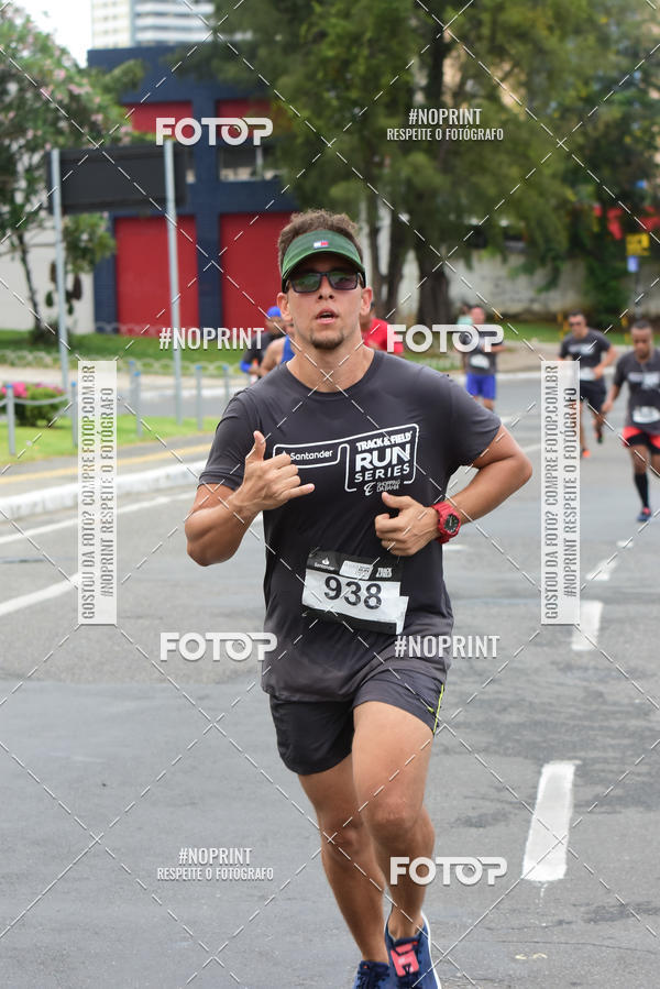 Acquista le foto dell'eventoSantander Track&Field Run Series - Shopping da Bahia in Fotop