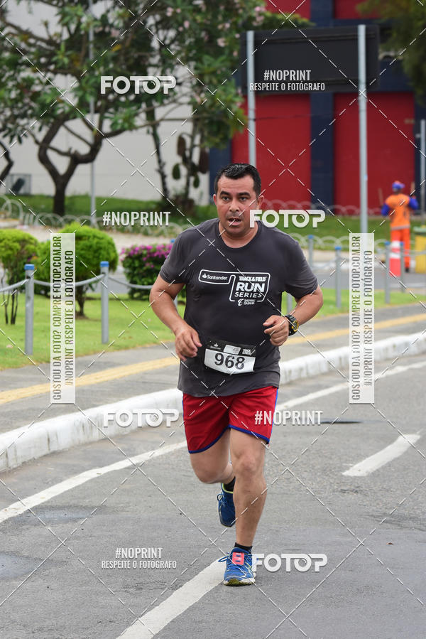 Acquista le foto dell'eventoSantander Track&Field Run Series - Shopping da Bahia in Fotop