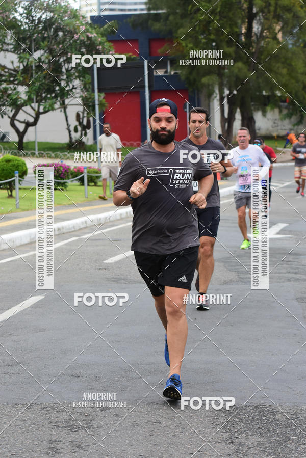 Acquista le foto dell'eventoSantander Track&Field Run Series - Shopping da Bahia in Fotop