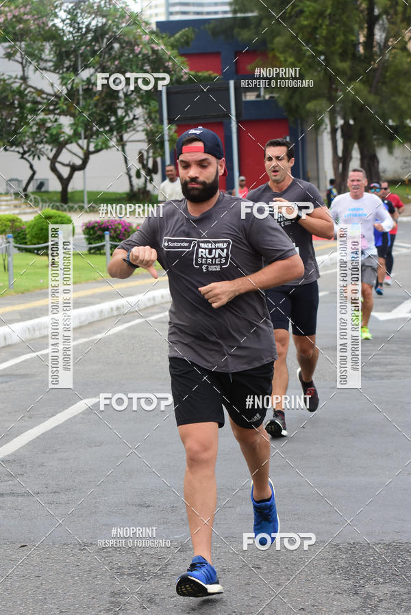 Acquista le foto dell'eventoSantander Track&Field Run Series - Shopping da Bahia in Fotop