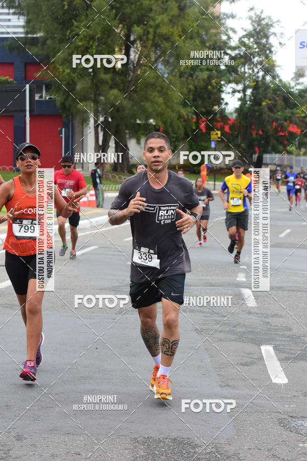 Buy your photos of the eventSantander Track&Field Run Series - Shopping da Bahia on Fotop