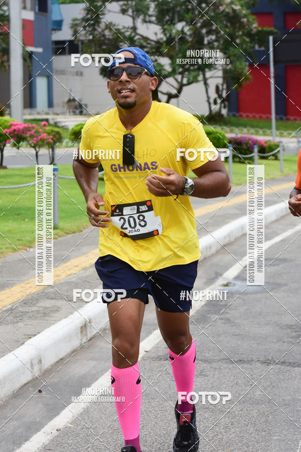 Buy your photos of the eventSantander Track&Field Run Series - Shopping da Bahia on Fotop