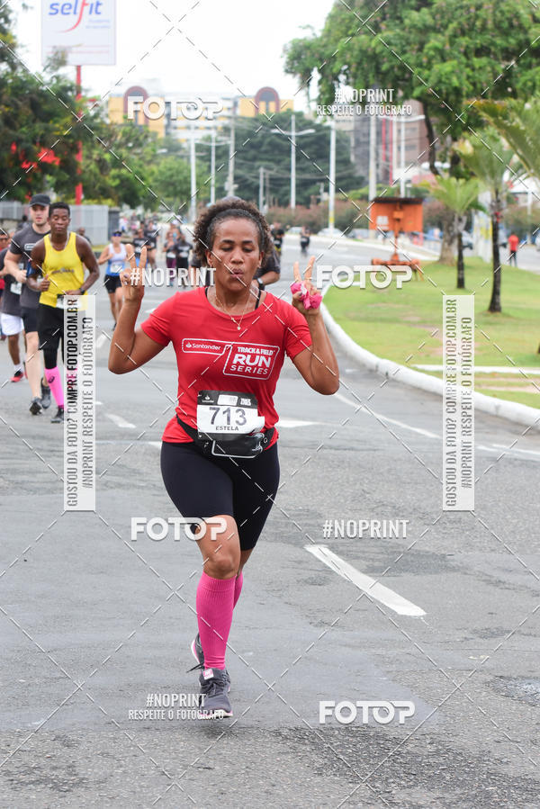 Buy your photos of the eventSantander Track&Field Run Series - Shopping da Bahia on Fotop