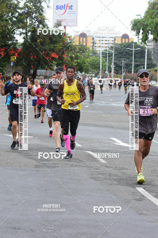 Buy your photos of the eventSantander Track&Field Run Series - Shopping da Bahia on Fotop