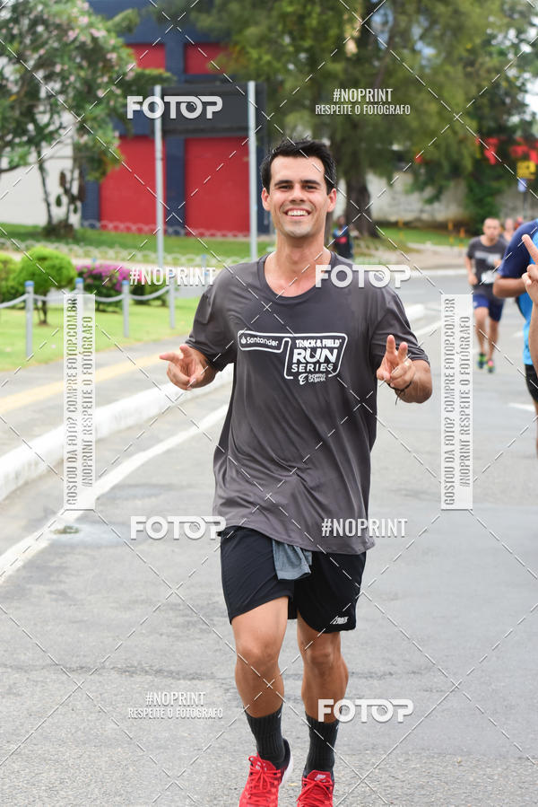Buy your photos of the eventSantander Track&Field Run Series - Shopping da Bahia on Fotop