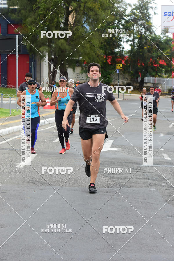 Buy your photos of the eventSantander Track&Field Run Series - Shopping da Bahia on Fotop