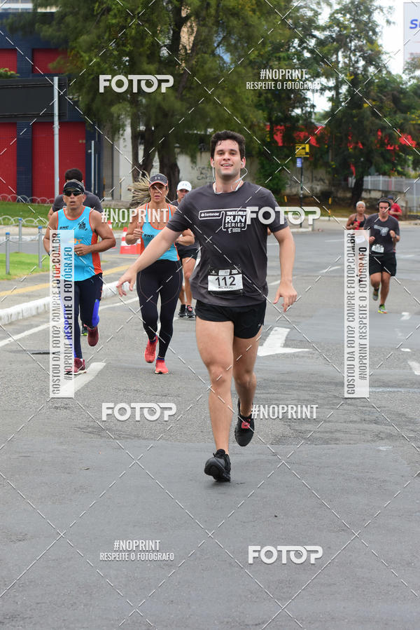 Buy your photos of the eventSantander Track&Field Run Series - Shopping da Bahia on Fotop