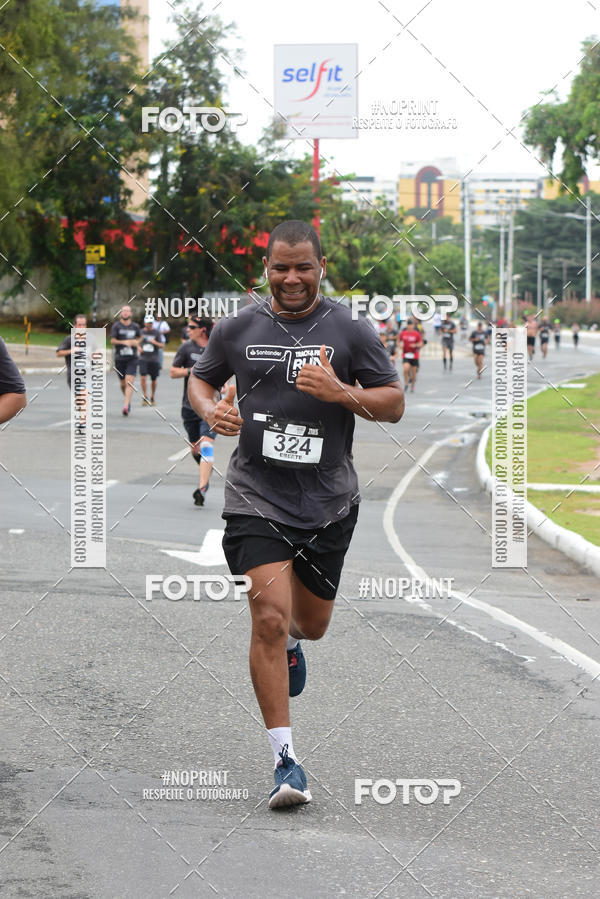Buy your photos of the eventSantander Track&Field Run Series - Shopping da Bahia on Fotop