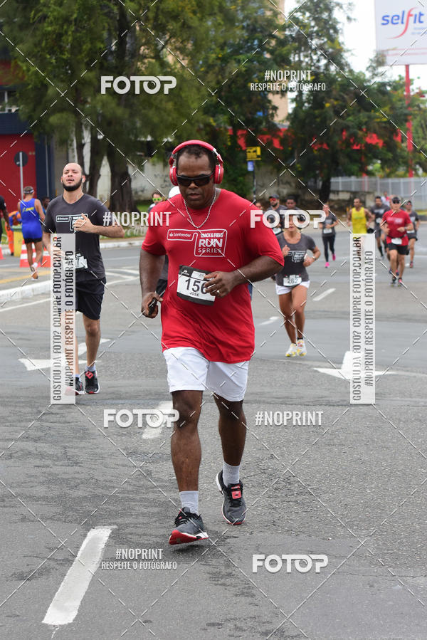 Buy your photos of the eventSantander Track&Field Run Series - Shopping da Bahia on Fotop