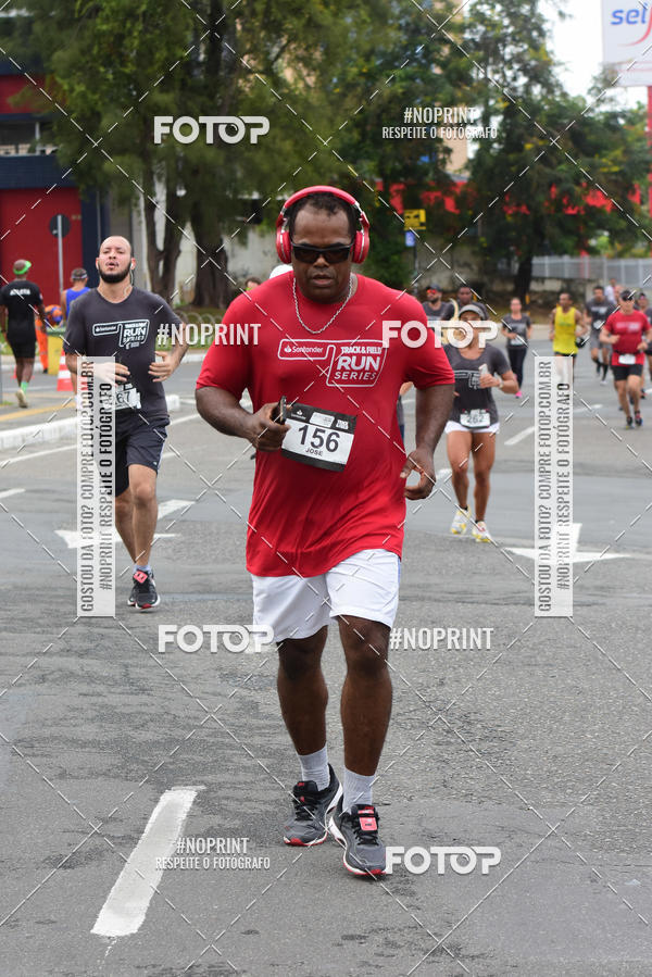 Acquista le foto dell'eventoSantander Track&Field Run Series - Shopping da Bahia in Fotop