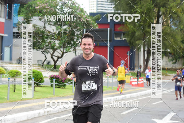 Acquista le foto dell'eventoSantander Track&Field Run Series - Shopping da Bahia in Fotop