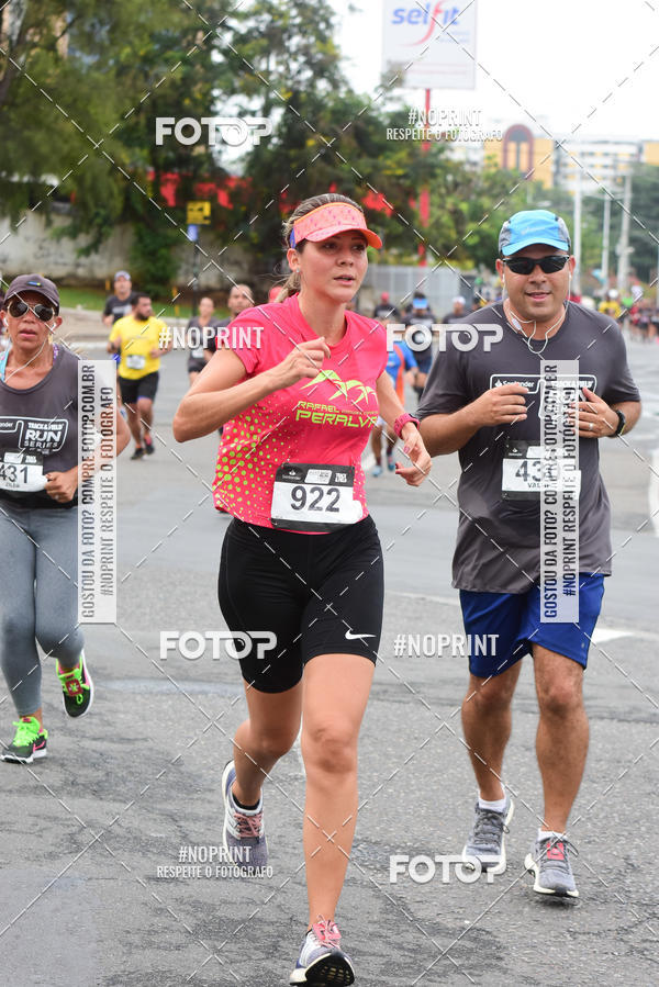 Buy your photos of the eventSantander Track&Field Run Series - Shopping da Bahia on Fotop