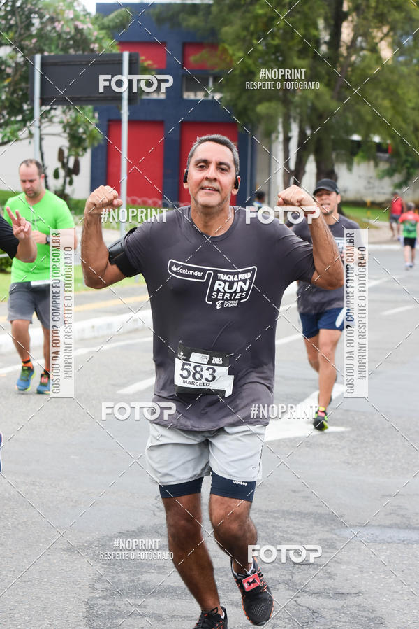 Acquista le foto dell'eventoSantander Track&Field Run Series - Shopping da Bahia in Fotop