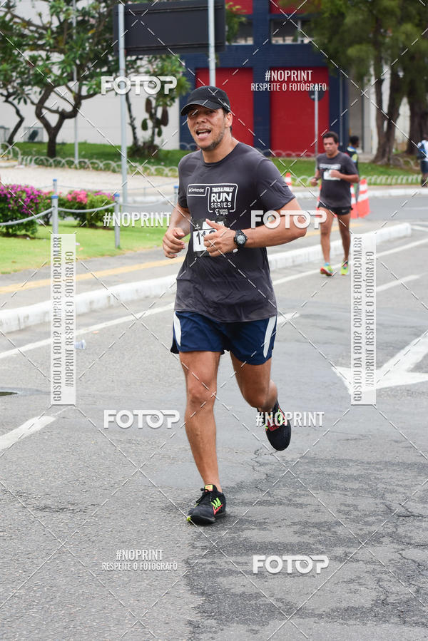 Acquista le foto dell'eventoSantander Track&Field Run Series - Shopping da Bahia in Fotop