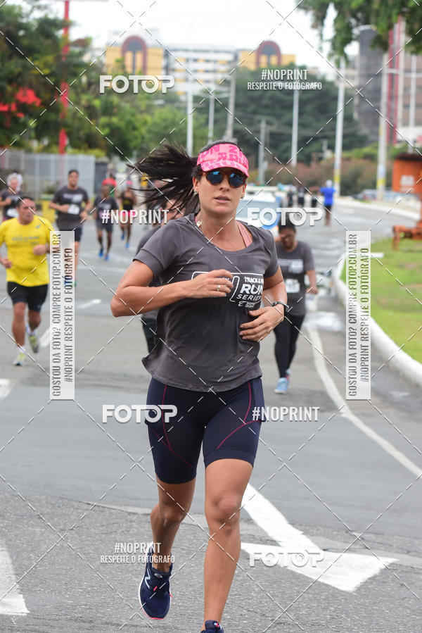 Acquista le foto dell'eventoSantander Track&Field Run Series - Shopping da Bahia in Fotop