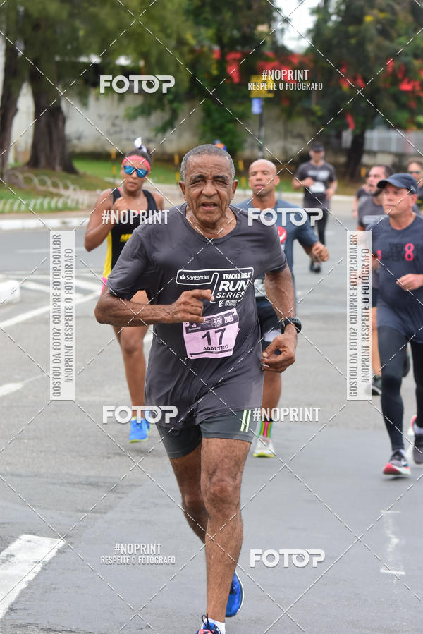 Acquista le foto dell'eventoSantander Track&Field Run Series - Shopping da Bahia in Fotop