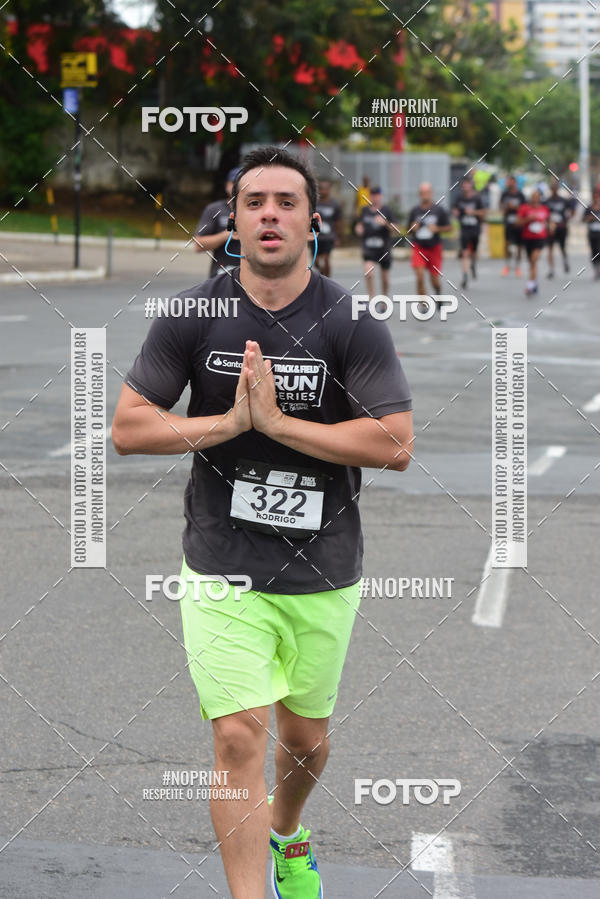 Buy your photos of the eventSantander Track&Field Run Series - Shopping da Bahia on Fotop