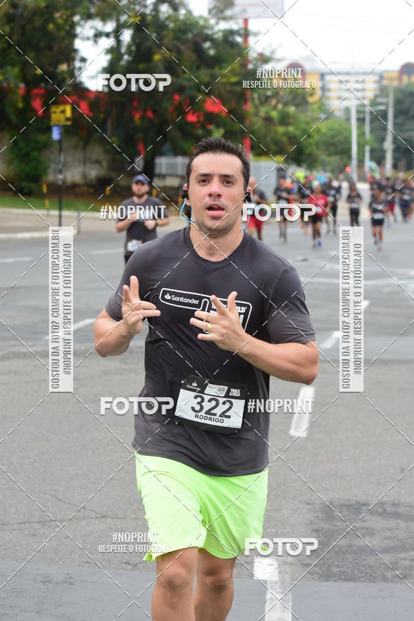 Buy your photos of the eventSantander Track&Field Run Series - Shopping da Bahia on Fotop
