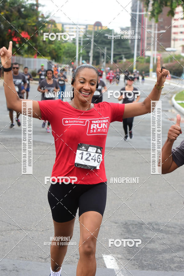 Buy your photos of the eventSantander Track&Field Run Series - Shopping da Bahia on Fotop