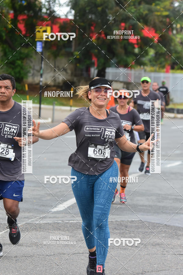 Buy your photos of the eventSantander Track&Field Run Series - Shopping da Bahia on Fotop