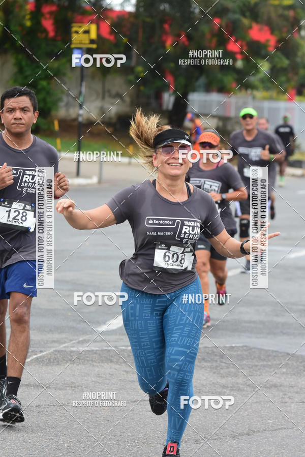 Buy your photos of the eventSantander Track&Field Run Series - Shopping da Bahia on Fotop
