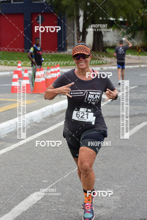 Buy your photos of the eventSantander Track&Field Run Series - Shopping da Bahia on Fotop