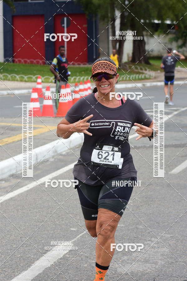 Buy your photos of the eventSantander Track&Field Run Series - Shopping da Bahia on Fotop