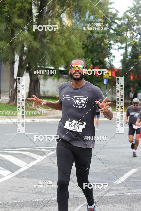Buy your photos of the eventSantander Track&Field Run Series - Shopping da Bahia on Fotop