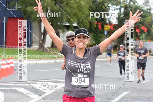 Buy your photos of the eventSantander Track&Field Run Series - Shopping da Bahia on Fotop