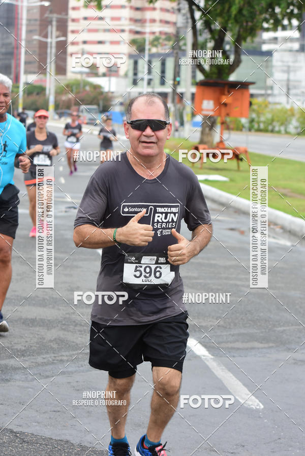 Buy your photos of the eventSantander Track&Field Run Series - Shopping da Bahia on Fotop