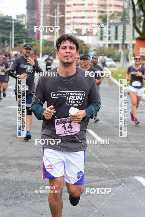 Buy your photos of the eventSantander Track&Field Run Series - Shopping da Bahia on Fotop