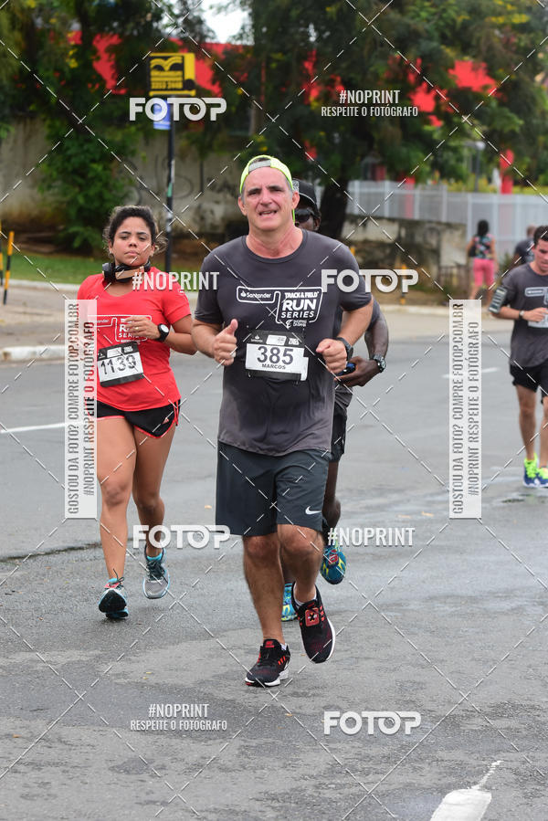 Buy your photos of the eventSantander Track&Field Run Series - Shopping da Bahia on Fotop