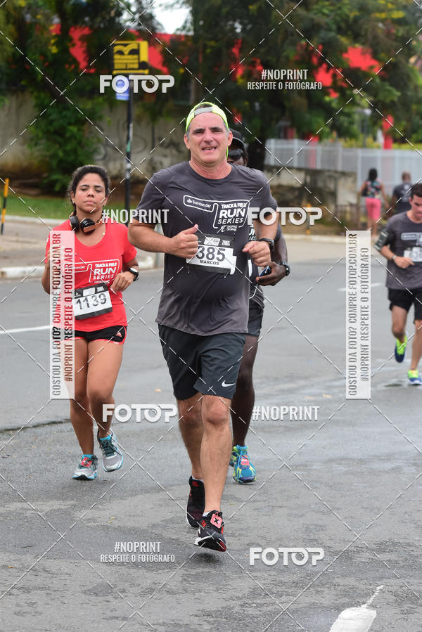 Buy your photos of the eventSantander Track&Field Run Series - Shopping da Bahia on Fotop