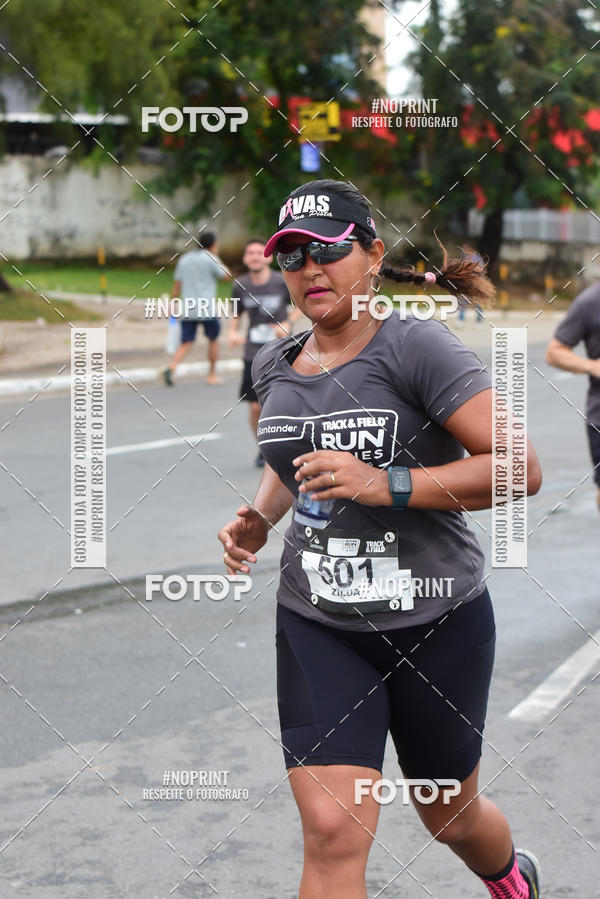 Buy your photos of the eventSantander Track&Field Run Series - Shopping da Bahia on Fotop
