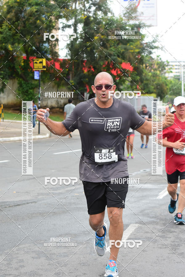 Buy your photos of the eventSantander Track&Field Run Series - Shopping da Bahia on Fotop